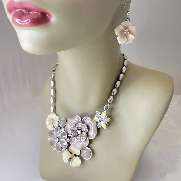 Floral Necklace Enamel Statement Necklace and Earrings Set - Picture 1 of 14